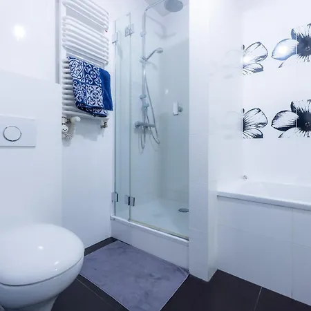 Victus Apartamenty, Valor Style